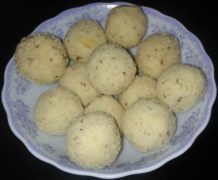 इंस्टेंट रवा लड्डू | instant rava ladoo recipe | sooji laddu or sooji ladoo