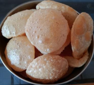 खीर पूरी रेसिपी | kheer puri recipe in hindi | खीर पूड़ी (पूरी) बनाने की विधि 