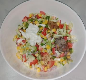Mayonnaise Veggie Salad Recipe in Hindi 