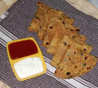 केला मेथी थेपला ((Banana Fenugreek Flat Bread)