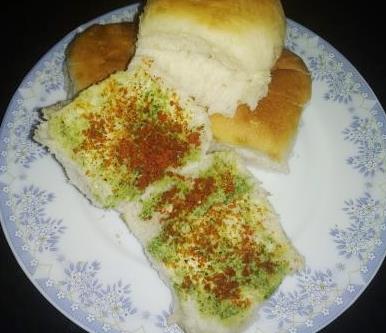 Vada Pav Recipe in Hindi 