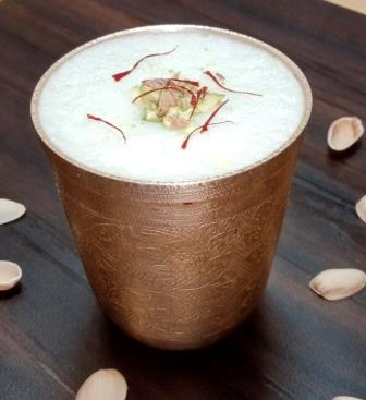 Kesar Pista lassi recipe in hindi