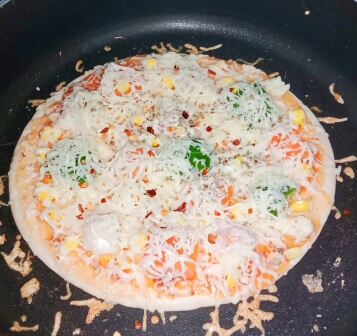 Vegetable Pizza Recipe In Hindi 