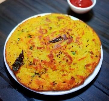 Instant Vegetable Rava Handvo Recipe in Hindi 