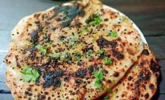 Aloo Kulcha Recipe in Hindi