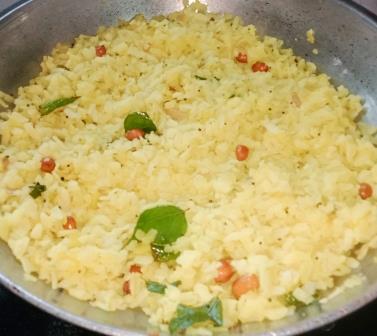 कांदा पोहा रेसिपी (kanda poha in hindi)