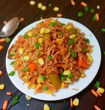 कॉर्न फ्राइड राइस रेसिपी | Corn fried rice recipe | sweet corn fried rice Recipe in Hindi  | Chinese corn fried rice |  indo chinese recipe 