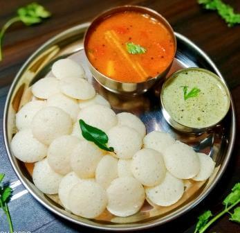 मिनी इडली रेसिपी |Mini Idli Or Button Idli Recipe in Hindi