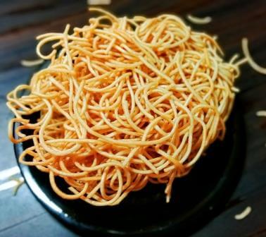 क्रिस्पी फ्राइड नूडल्स रेसिपी | crispy fried noodles in hindi | चाईनीज़ फ्राइड नूडल्स
