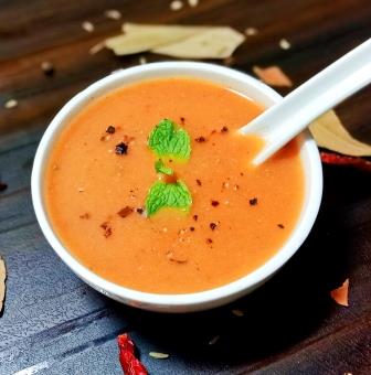 टोमेटो पेपर सूप रेसिपी | Tomato Pepper Soup Recipe in Hindi | Weight Loss Soup Recipe 