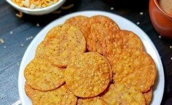 Five Delicious Diwali Snacks