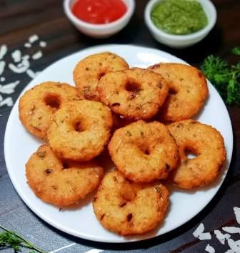 छाछ वड़ा रेसिपी | इंस्टेंट मोर वडै | कुरकुरी चास वड़ा | buttermilk vada in hindi