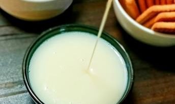 Homemade condensed milk (milkmaid)