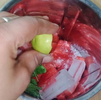 तरबूच का जूस रेसिपी | tarbuj ka juice | watermelon juice recipe in hindi | वाटर मेलन ज्यूस