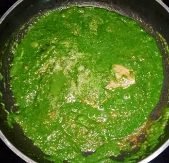 लसूनी पालक रेसिपी (lehsuni palak dhaba style recipe in hindi)