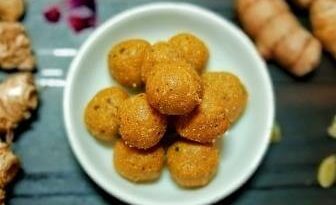 सौंठ-गुड़-की-गोली-dry-ginger-and-jaggery-balls-main