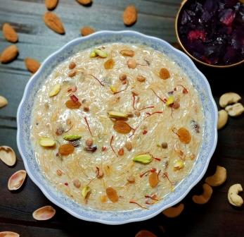 शीर खुरमा रेसिपी (Sheer khurma recipe in Hindi)