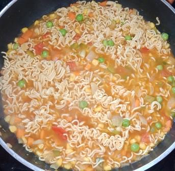 maggi masala noodles recipe in hindi | मैगी नूडल्स रेसिपी | मैगी रेसिपी 
