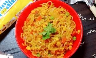 मैगी नूडल्स रेसिपी (maggi masala noodles recipe in hindi)