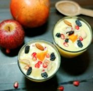 फ्रूट कस्टर्ड रेसिपी | Fruit custard recipe in hindi | कस्टर्ड के साथ फ्रूट सलाद