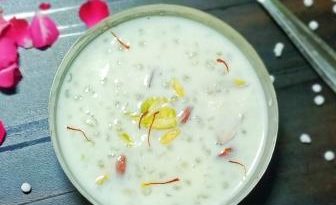 साबूदाना खीर रेसिपी | sabudana kheer recipe in hindi | साबक्की पायसा | सागो पायसम