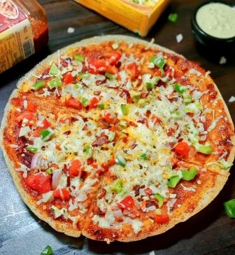 पिज़्ज़ा दोसा रेसिपी | pizza dosa in hindi | दोसा पिज़्ज़ा | वेजिटेबल पिज़्ज़ा दोसा