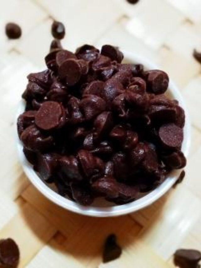 मिनटों में बनाए मार्किट जैसे चोको चिप्स | choco chips | Homemade Chocolate Chips