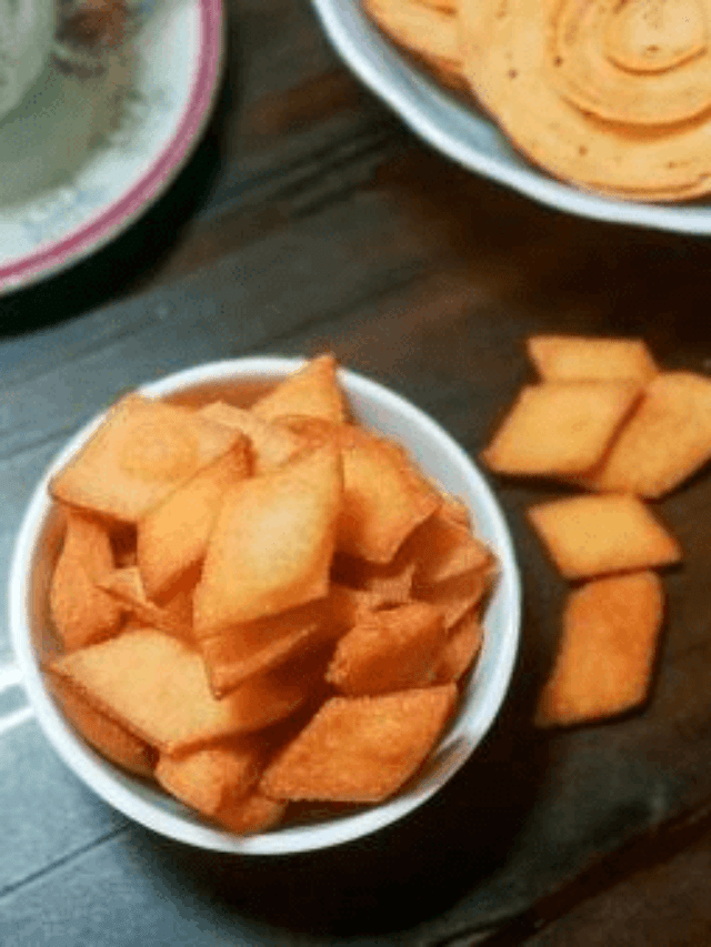 Sweet Shakarpara Recipe in Hindi | शक्कर पारा